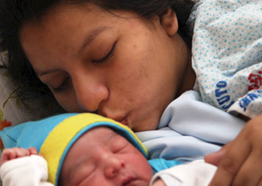 DÍA DE LA MADRE: «MUJER AHÍ TIENES A TU HIJO»