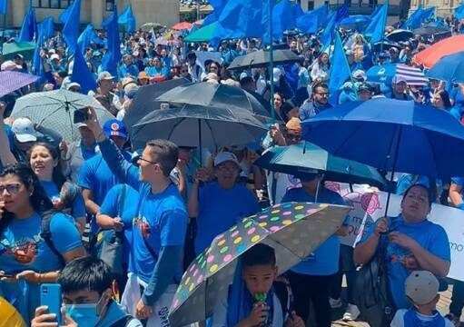 COLOMBIANOS MARCHARON EXIGIENDO LA DEROGACIÓN DE LA SENTENCIA QUE LIBERALIZÓ EL ABORTO