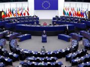 EXPOSICIÓN BLASFEMA EN EL PARLAMENTO EUROPEO: PRESENTAN FIRMAS CONTRA ESTE ATENTADO A LA FE CRISTIANA