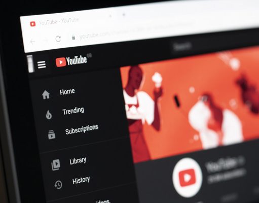 YOUTUBE RELAJA SU POLÍTICA DE PROHIBICIÓN SOBRE DESINFORMACIÓN ELECTORAL