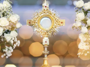 ESTE DOMINGO EN EL PERÚ CELEBRAREMOS EL CORPUS CHRISTI. ACÁ TE CONTAMOS CÓMO SURGIÓ ÉSTA DEVOCIÓN DE GRAN IMPORTANCIA