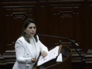 DAN POR CONCLUIDA DESIGNACIÓN DE CUESTIONADA EXMINISTRA ROSA GUTIÉRREZ AL CARGO DE ESSALUD