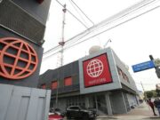 TREMENDA TRAFA FUE LA COMPRA DE CANAL 4: LA REPÚBLICA Y EL COMERCIO ACTORES PRINCIPALES DEL NEGOCIO FICTICIO Y SIMULADO