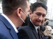 LO SENTARON A CERRÓN, NO PODRÁ QUITARSE A RUSIA