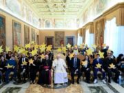 PAPA FRANCISCO CONCIENTIZA A NIÑOS DE LA «ACCIÓN CATÓLICA» A NO OLVIDAR A LOS NIÑOS FALLECIDOS DE UCRANIA Y DE OTROS PAÍSES POR CAUSA DE LAS GUERRAS