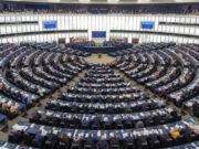 EN EL PARLAMENTO EUROPEO SE QUIERE IMPONER UNA NUEVA DEFINICIÓN DE LO QUE ES UNA FAMILIA Y QUIÉN PUEDE SER PADRE