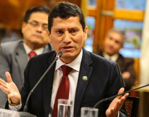 PULLAS Y TRAPITOS SUCIOS: DINA BOLUARTE LLEGÓ A PEDIR EN SU MOMENTO LA CABEZA DE COLCHADO, SEGÚN INVESTIGACIÓN PERIODÍSTICA