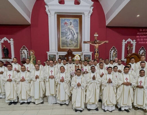 MONSEÑOR DE MOYOBAMBA Y SUS SACERDOTES SOLICITAN AL PAPA FRANCISCO DEJAR SIN EFECTO FIDUCIA SUPPLICANS