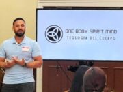 JOVEN CATÓLICO ENSEÑA A PERSONAS TRANS QUE LA SANACIÓN INTEGRAL SE OBTIENE CON JESÚS EUCARISTÍA