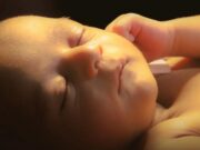 PRESENTAN UN INFORME SOBRE LA SITUACIÓN DEL ABORTO EN EE. UU.: HASTA 89.000 NIÑOS POR NACER SE HAN SALVADO DEL ABORTO DESDE QUE SE ANULÓ ROE VS WADE