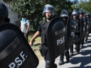 EN ARGENTINA PERMITIRÁN UTILIZAR ARMAS DE FUEGO A LAS FUERZAS DE SEGURIDAD EN TODO EL PAÍS