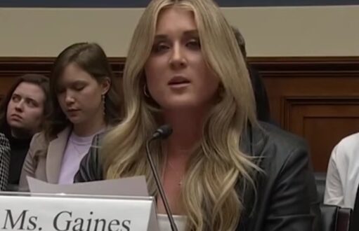 ATLETAS FEMENINAS PRESENTAN DEMANDA CONTRA LA ASOCIACIÓN DE ATLETISMO UNIVERSITARIO POR PERMITIR QUE HOMBRES BIOLÓGICOS CONTINÚEN PARTICIPANDO EN EL DEPORTE FEMENINO