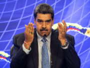 EL VIL DICTADOR DE VENEZUELA, NICOLÁS MADURO SE BURLA Y MOFA CÁNDIDAMENTE DE TODAS LAS FAMILIAS AFECTADAS POR LA BANDA CRIMINAL «EL TREN DE ARAGUA» AL DECIR QUE «NO EXISTEN»