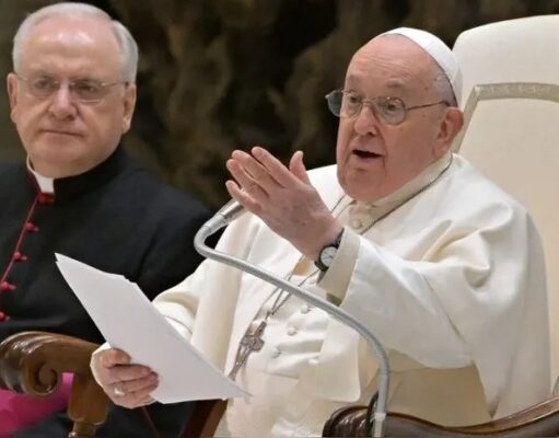 PAPA FRANCISCO: DONDE HAY OBEDIENCIA HAY IGLESIA; DONDE HAY DESOBEDIENCIA HAY CISMA.