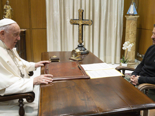 EL VERDADERO ROSTRO DE ZELENSKY: AHORA SE VA CONTRA EL PAPA FRANCISCO