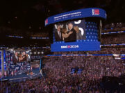 NAUSEABUNDO Y DEMONÍACO: PLANNED PARENTHOOD ASESINA BEBÉS EN EL VIENTRE MATERNO GRATIS DURANTE LA ÚLTIMA CONVENCIÓN DEMÓCRATA