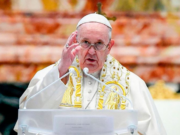 PAPA FRANCISCO CONTUNDENTE CONTRA EL ABORTO: ES UN HOMICIDIO Y EL MÉDICO QUE LO PRACTICA ES UN SICARIO