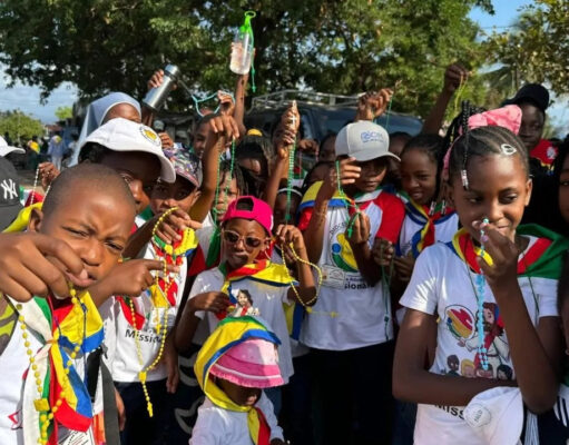 MÁS DE UN MILLÓN DE NIÑOS REZARON ESTE AÑO EL ROSARIO POR LA PAZ Y LA UNIDAD MUNDIAL