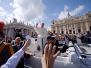POLÍTICOS DE IZQUIERDA Y DE DERECHA SE HAN POSICIONADO SOBRE LA SALUD DE FRANCISCO