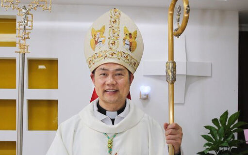 DETIENEN A OBISPO EN CHINA POR CELEBRAR MISA