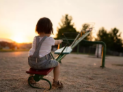 ENFRENTANDO LA CRISIS DE NATALIDAD: INCENTIVOS, REDUCCIÓN DE PRECIOS Y DIVERSAS AYUDAS PARA QUE LAS PAREJAS TENGAN MÁS HIJOS