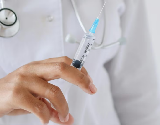 A EJEMPLO DE DINAMARCA, EE. UU. REDUCE LAS VACUNAS OBLIGATORIAS PARA MENORES DE EDAD