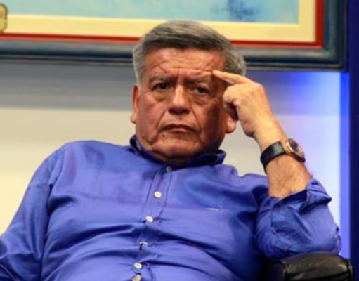 EL «GARRAPATA DE LA POLÍTICA» DICE QUE LLAMABA A HERNANDO DE SOTO, SÓLO PARA FELICITARLO