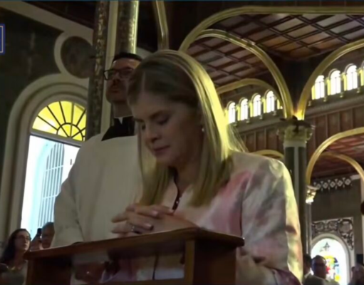 PRESIDENTA DE COSTA RICA INICIA SU MANDATO ASISTIENDO A MISA EN LA BASÍLICA DE NUESTRA SEÑORA DE LOS ÁNGELES