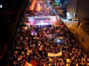 LA MARCHA POR LA DEMOCRACIA CONGREGÓ A MILES DE PERUANOS QUE BUSCAN SE RESPETE EL DERECHO AL VOTO Y NO AL FRAUDE