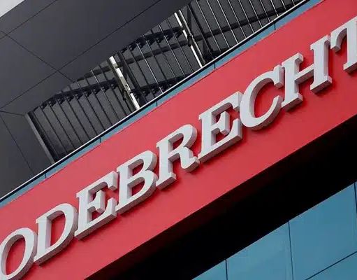 11 CONGRESISTAS RETIRAN SUS FIRMAS PARA NO INTERPELAR AL MINISTRO DE COMERCIO EXTERIOR QUE SE OPONE A TLC PRO ODEBRECHT