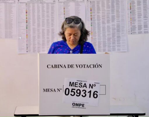 LA DEMOCRACIA ESTÁ FIRME Y SE ACUDIRÁ A VOTAR