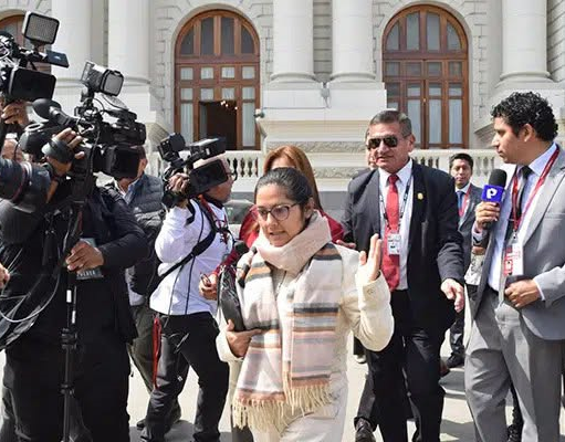LA INVESTIGACIÓN Y EL JUICIO PUEDE PROSEGUIR CONTRA YENIFER PAREDES