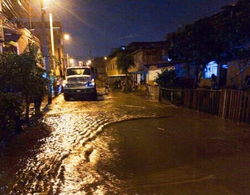 TRES DISTRITOS AFECTADOS POR LAS INTENSAS LLUVIAS E INUNDACIONES EN MEDIO DE LA INFLUENCIA DE LA DANA ANÍBAL Y EL FENÓMENO EL NIÑO