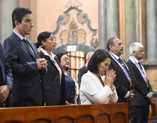 LA PRESIDENTA KEIKO FUJIMORI PARTICIPÓ EN LA MISA POR LA NACIÓN REALIZADA EN EL SANTUARIO DE LAS NAZARENAS