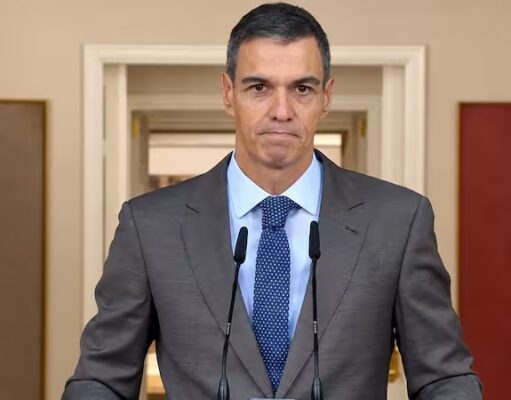 CIERRAN EL CONGRESO EN ESPAÑA Y SE CONVOCAN NUEVAS ELECCIONES